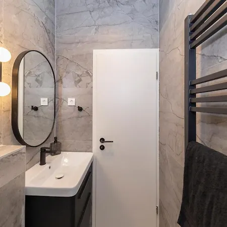 奥格酒店 扎达尔