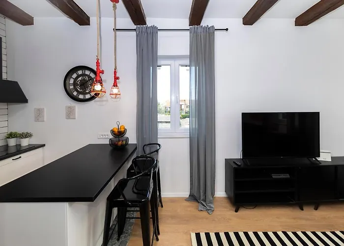 奥格酒店 公寓 扎达尔