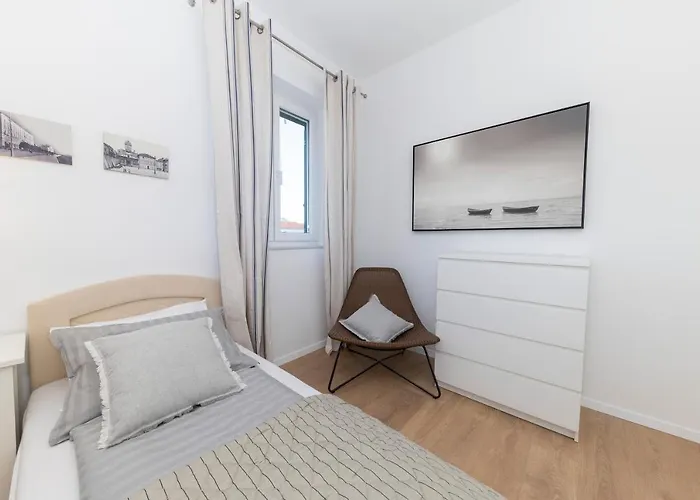 奥格酒店 * 扎达尔